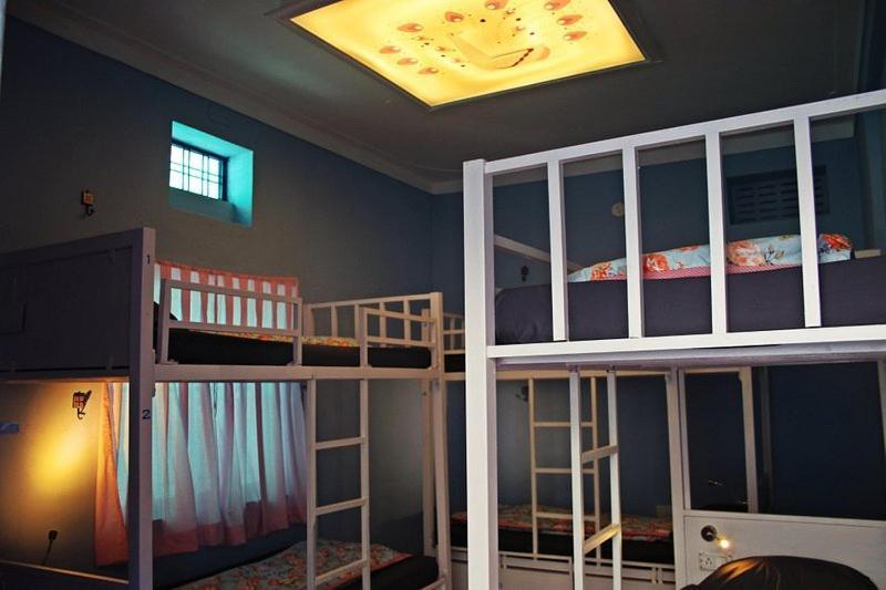 Paddy'S Loft The Lake View Hostel Ουνταϊπούρ Δωμάτιο φωτογραφία