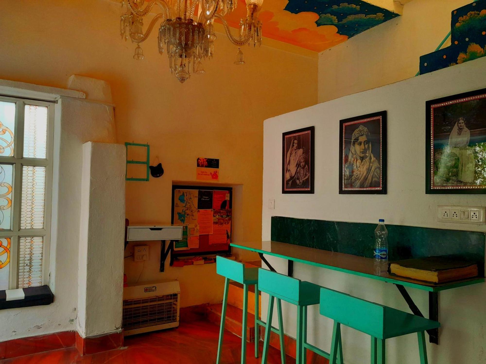 Paddy'S Loft The Lake View Hostel Ουνταϊπούρ Εξωτερικό φωτογραφία